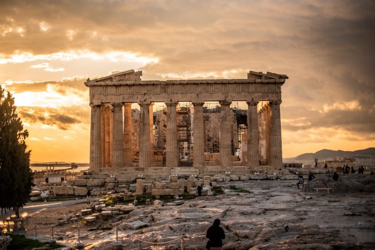 Tips For People Travelling To Greece